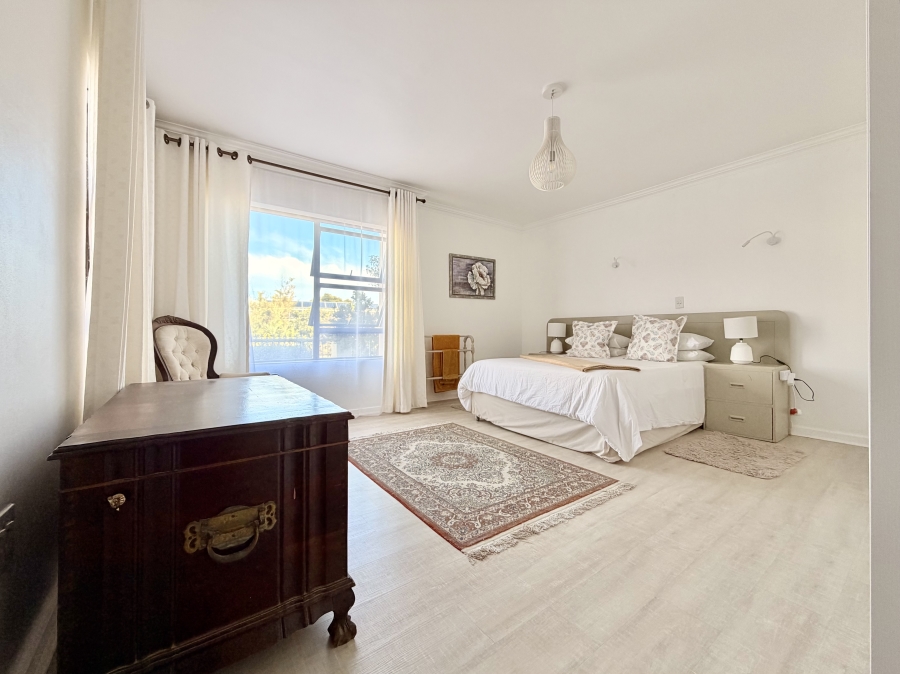 3 Bedroom Property for Sale in Voelklip Western Cape